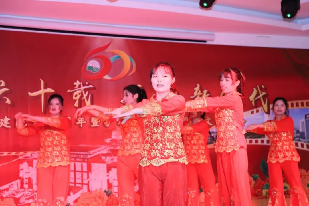 圆圆热舞背后的真相，远离色情内容，关注正面影响与背景解读