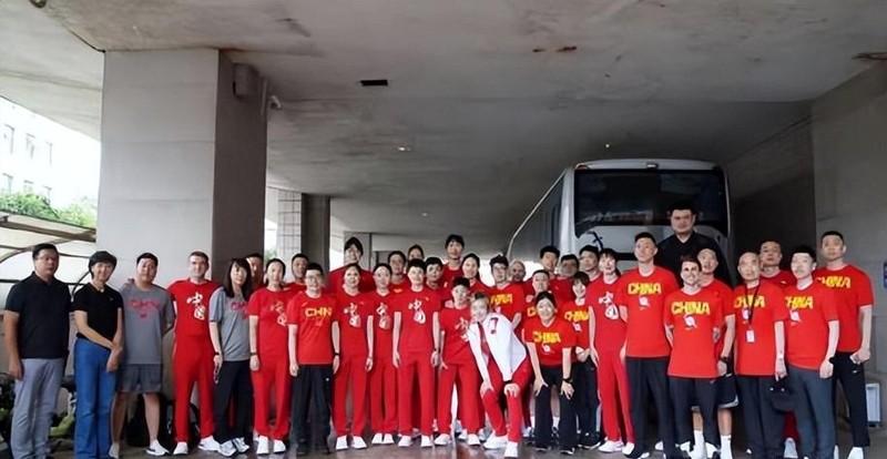奥运比赛项目，小巷深处的运动之魂与独特小店风采