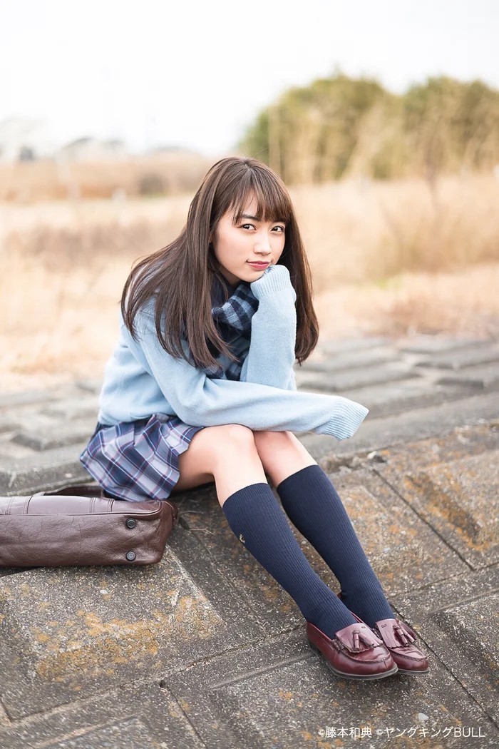 最新美少女资讯大揭秘，时尚潮流、明星动态一网打尽！