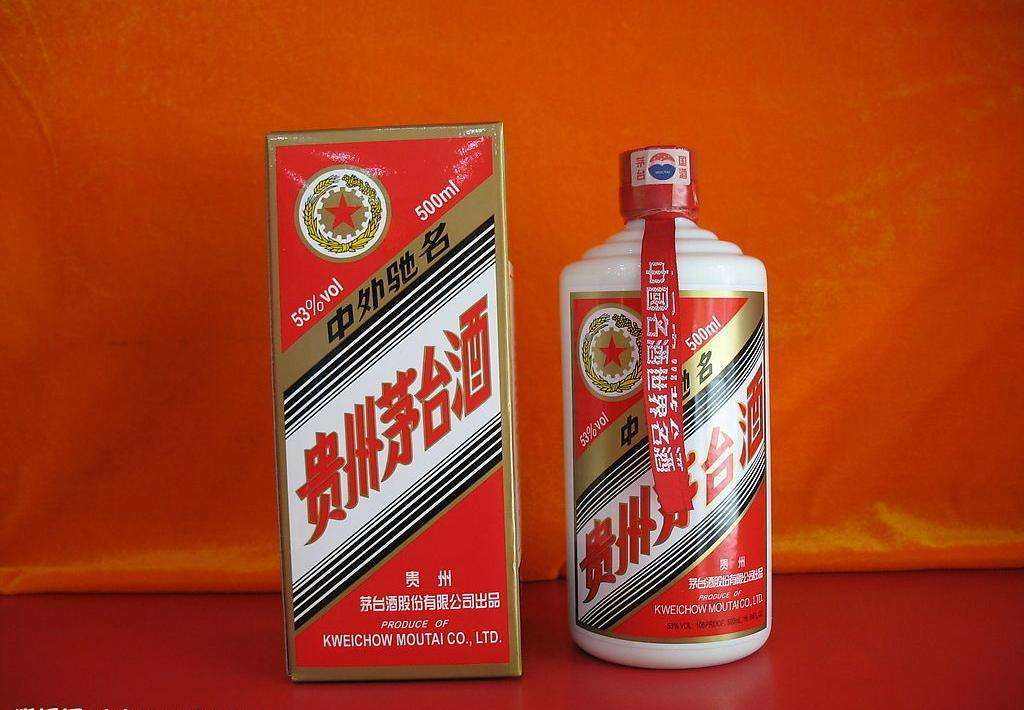 飞天茅台酒价格表，背后的温情故事与酒价一览