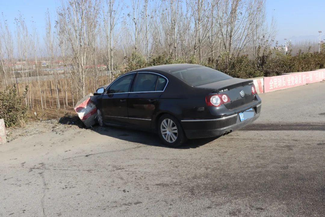 唐山最新车祸事件，震撼人心的一刻瞬间发生🚗💔