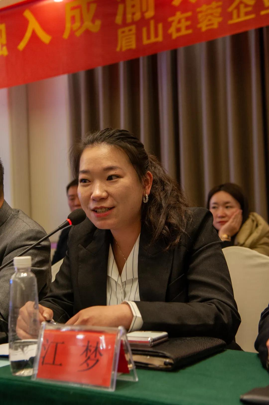 洪雅最新疫情动态，变化中的学习之旅，自信与成就感的正能量传递